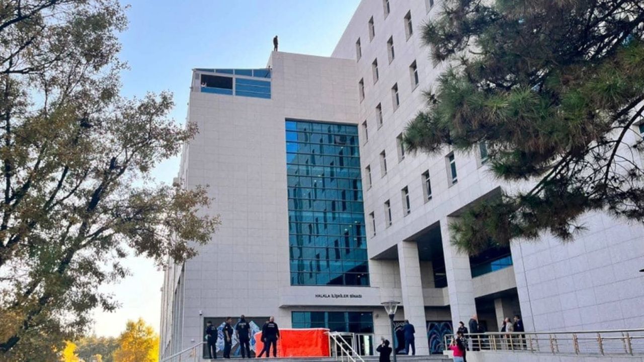 TBMM’de hareketli dakikalar: İntihara kalkıştı!