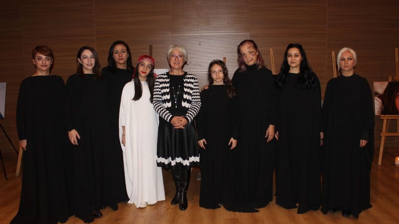 Kayseri'de kadınlardan tiyatro oyunu! Bu konu çok konuşulacak