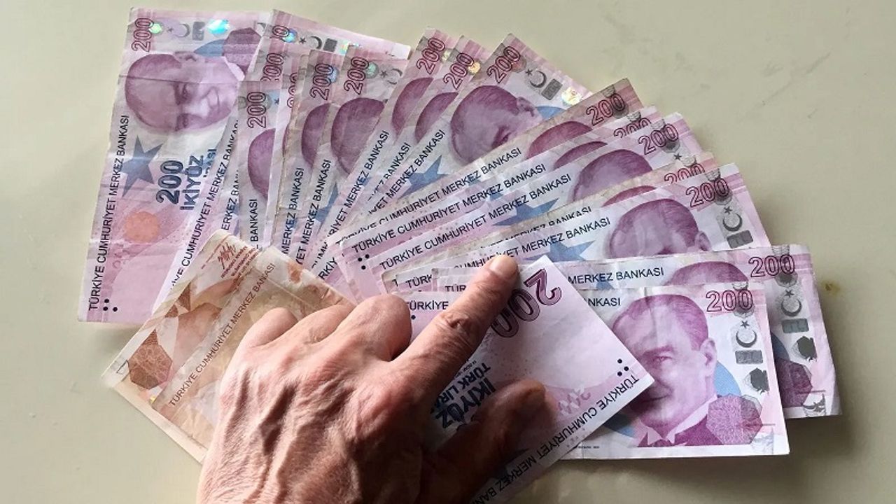 Emekli maaşı düşük olanlara büyük fırsat! Böyle yapanlar yüksek maaş alıyor