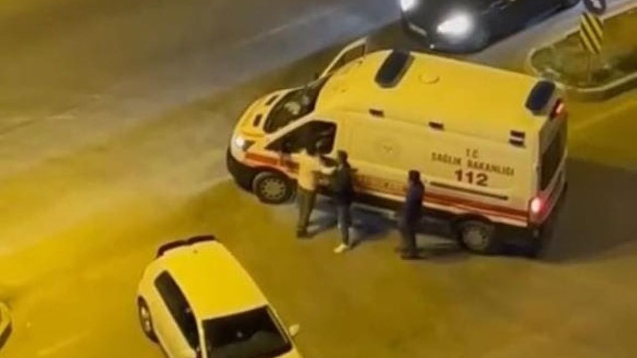 Yol vermediği ambulans şoförüne ‘Beni tanıyor musun?’ diyerek, dehşeti yaşattı!