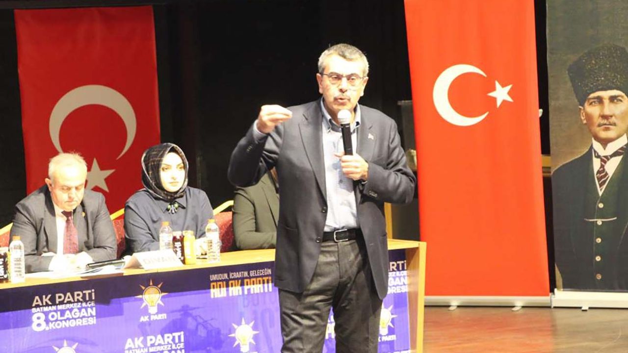 Milli Eğitim Bakanı Tekin'den dikkat çeken laiklik çıkışı! Kendi icat ettiğin...