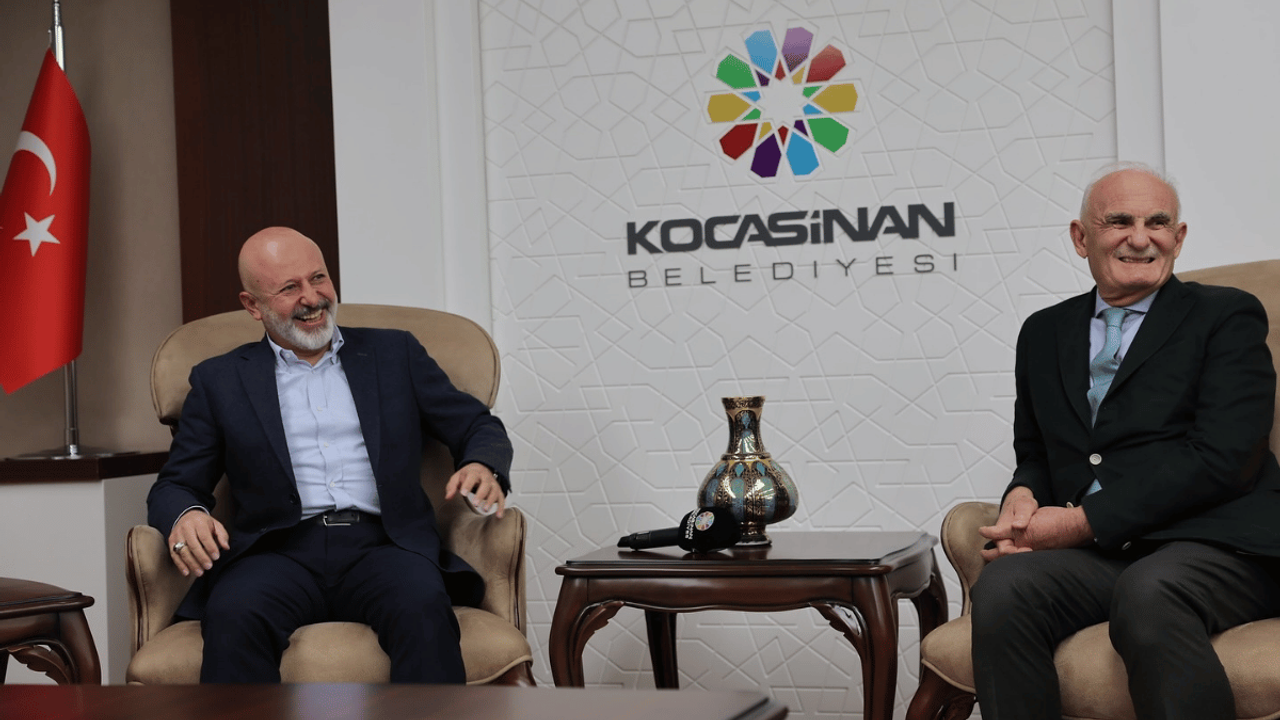 Yusuf Ziya Yılmaz'dan Başkan Çolakbayrakdar'a övgü dolu sözler!