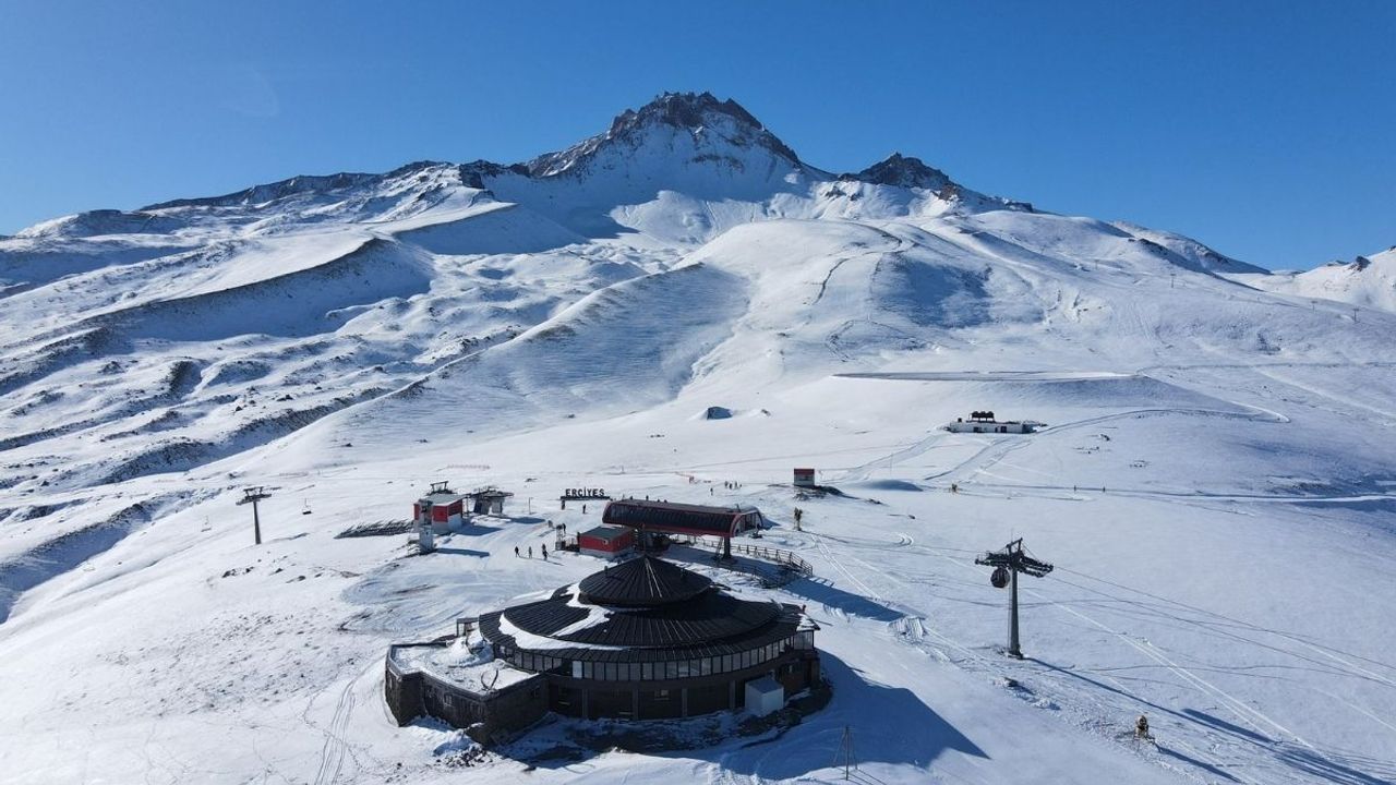Erciyes Dağı'na gitmek isteyenler dikkat! Ulaşım saatleri belli oldu