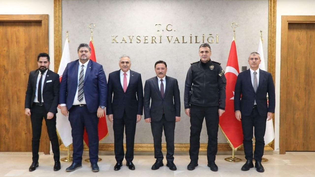 Kayseri'de neler oluyor! Emniyet'ten Valiliğe ziyaret