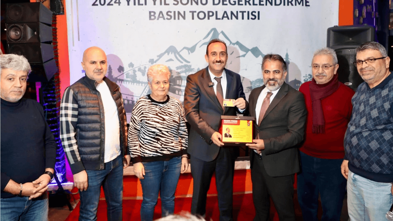 Kayseri’de o ilçenin belediye başkanı gazeteci oldu!