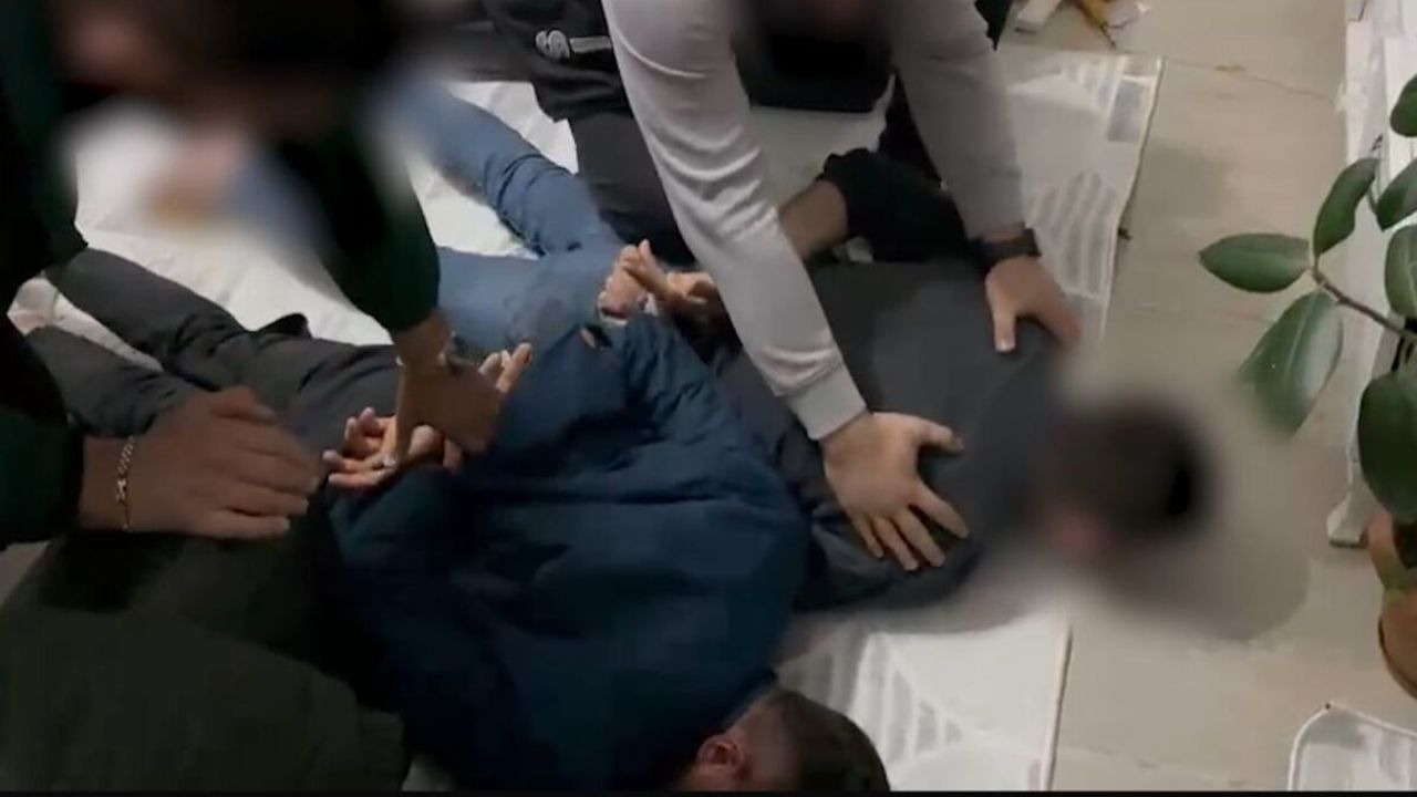 Kayseri’de zehir tacirlerine şok baskın: 5 kişi yakalandı!