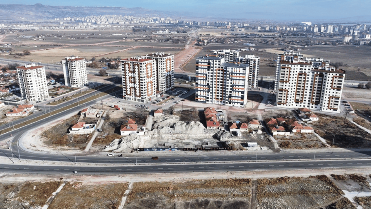 Gül’den Bahçeli’ye destek: ‘Türk milliyetçiliğine yapılmış en büyük hizmet’