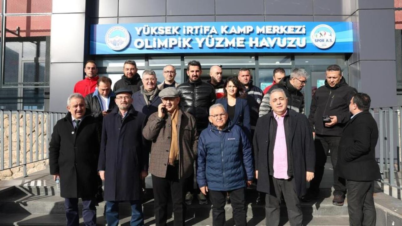 Mehmet Özhaseki Ankaralı gazetecilere Kayseri’yi gezdirdi!