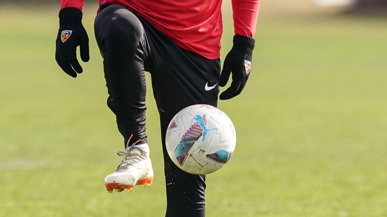En son Başakşehir maçında oynamıştı! Kayserispor’da o futbolcu idmanlara katıldı