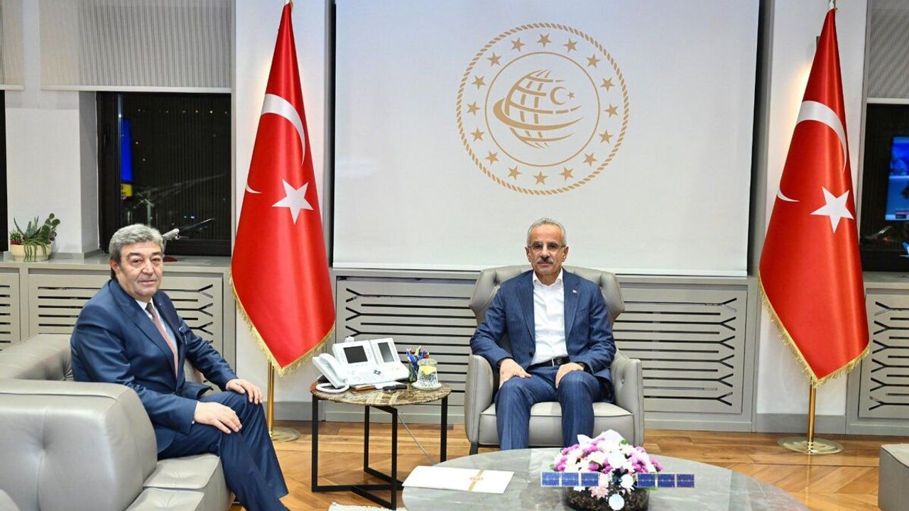 Dursun Ataş Kayseri için Ulaştırma Bakanı ile görüştü!