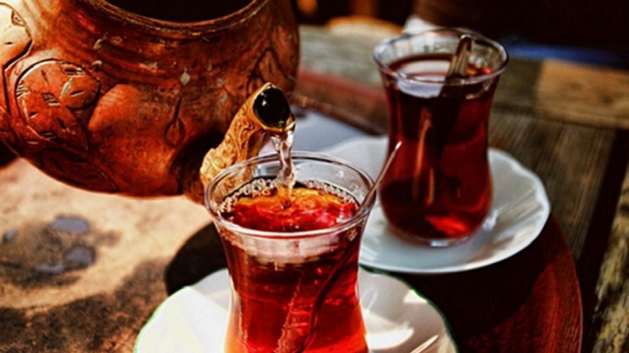 Günde En Fazla Kaç Bardak Çay İçilmeli?