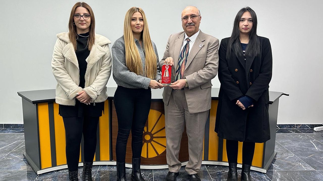 Çanakkale Ruhunu Yaşatan Dernekten Gazetemize Ziyaret