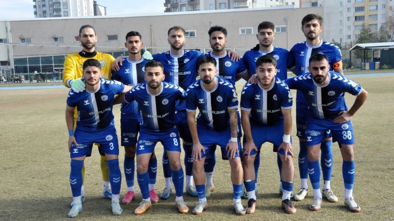 Erciyes 38 FK dibe vurdu: Deplasmanda kaybetti