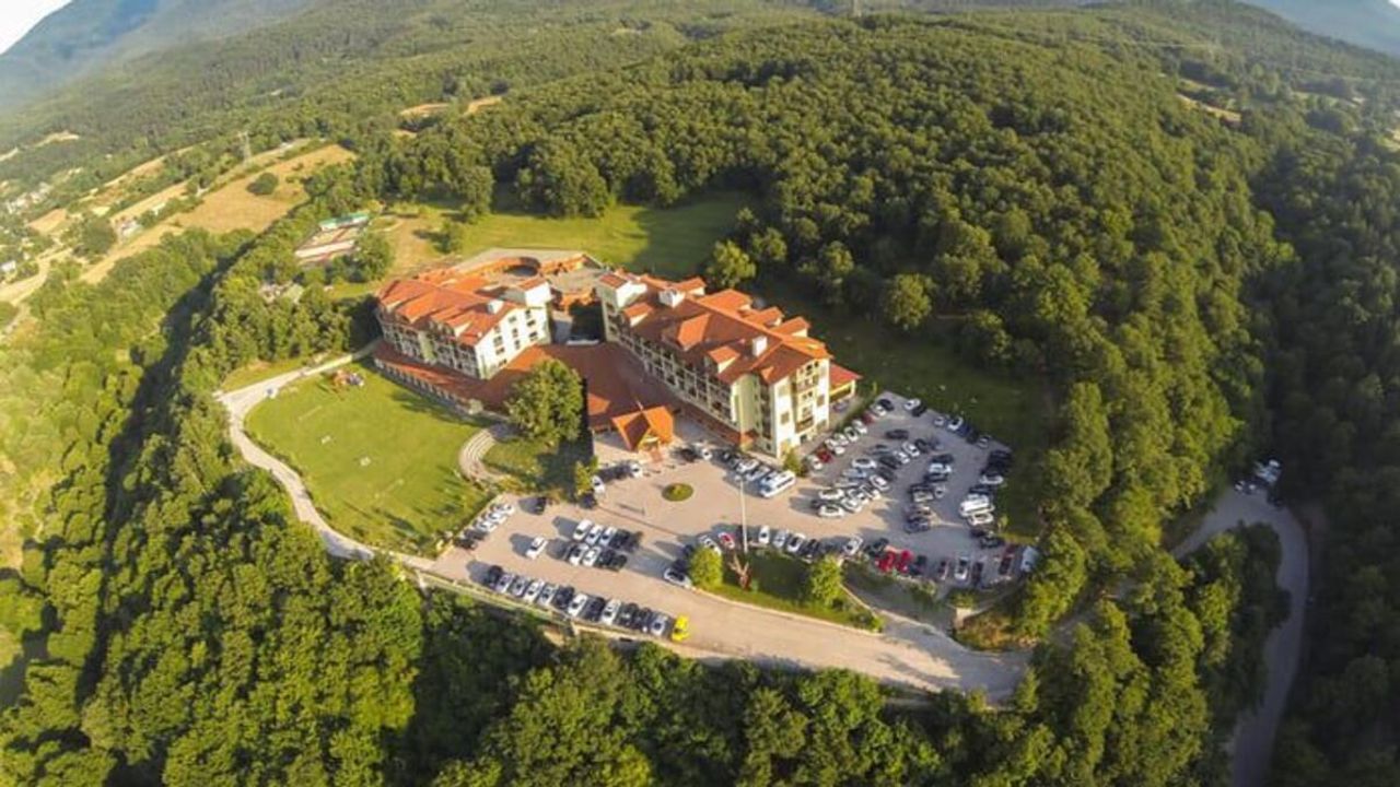 Halit Ergül’ün Sahip Olduğu Gazelle Resort Oteli Kapatılıyor!