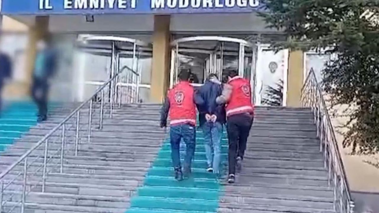 Kayseri'de okul önlerinde sıkı denetim! Şüpheli 1 kişi gözaltına alındı