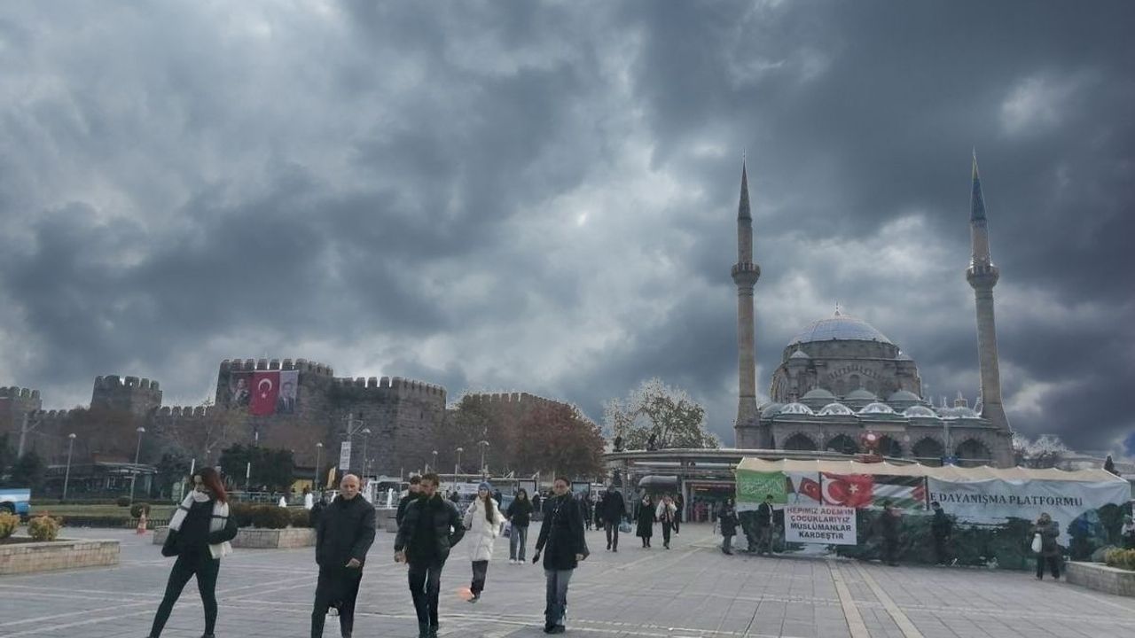 Kayseri’de soğuk havaya aldırış etmediler! Akın akın gittiler