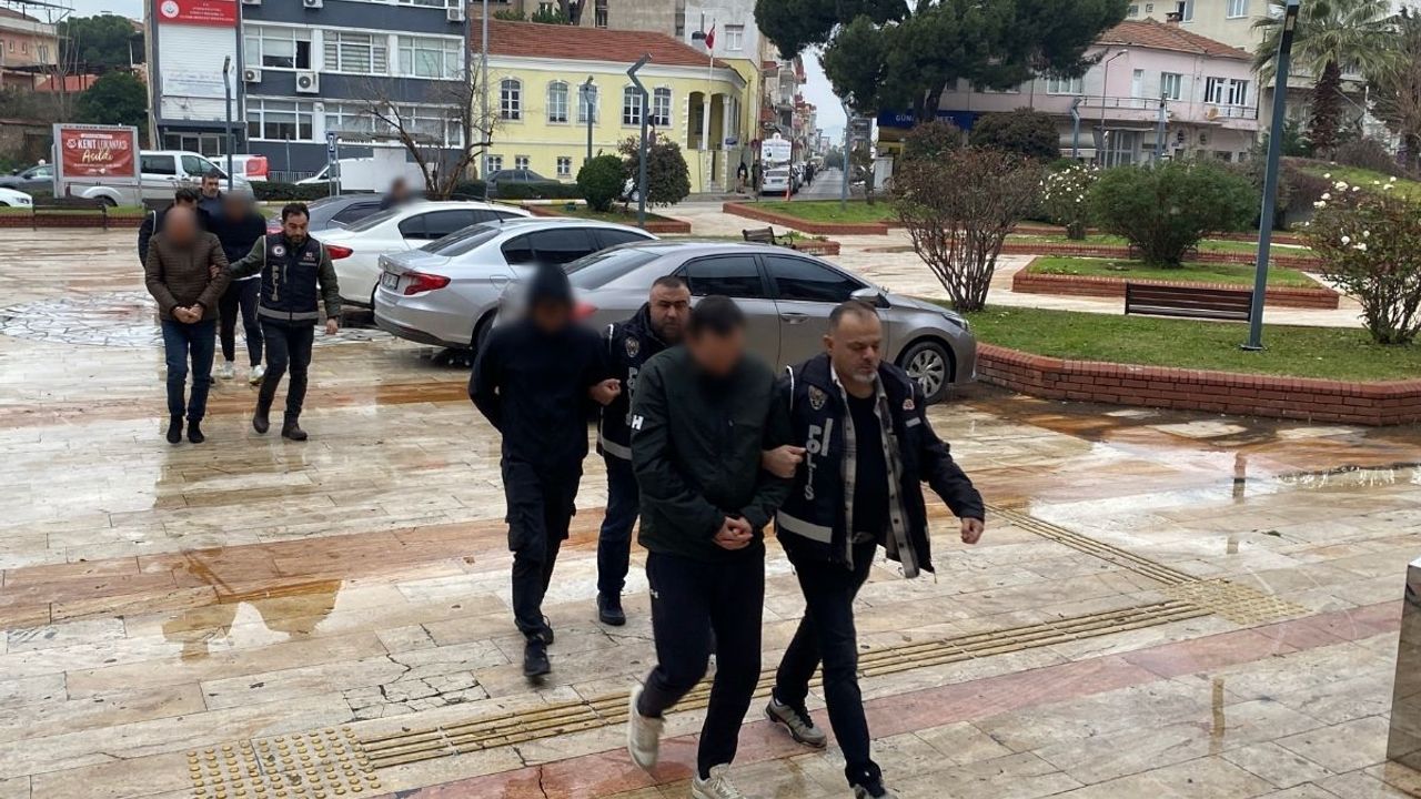 KOM ekiplerinden eş zamanlı operasyon! Fiziki takiple 3 ay sonunda yakalandılar