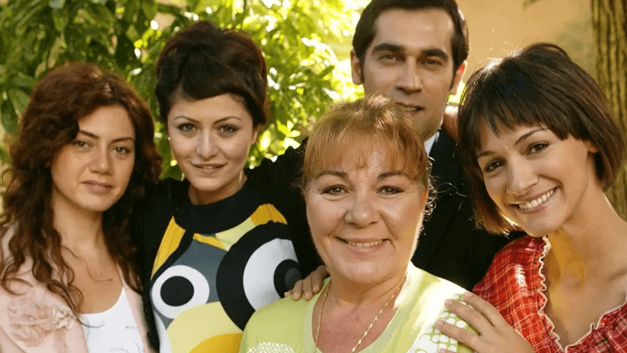 Yaprak Dökümü’nün unutulmaz isminden acı haber!