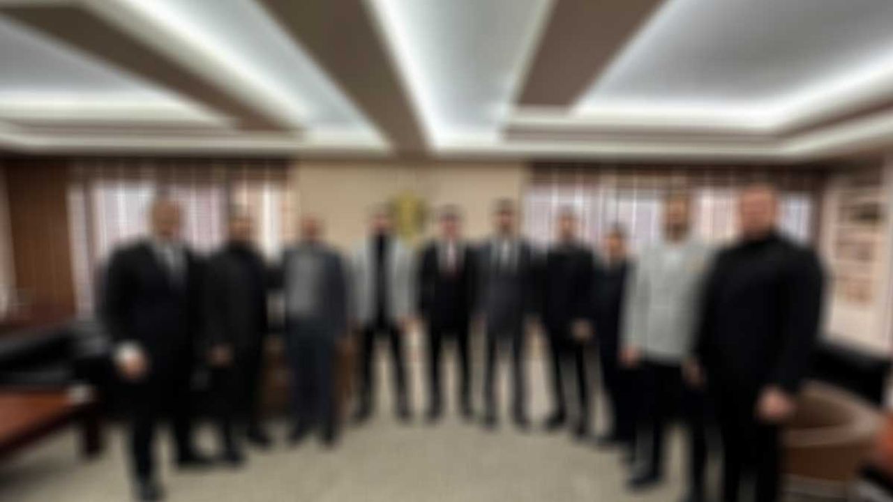 Kayserispor Başkanı Nurettin Açıkalın ve yönetim Kayseri turuna çıktı