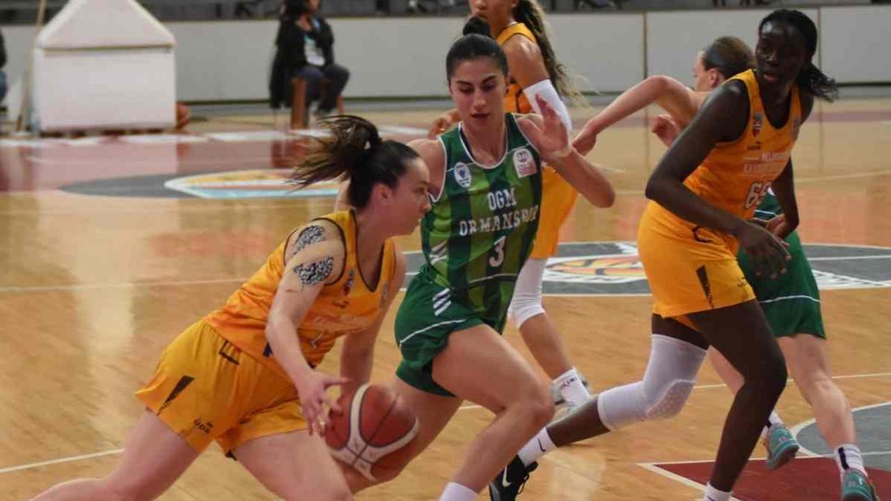 Melikgazi Kayseri Basketbol evinde mağlubiyetin tadına baktı