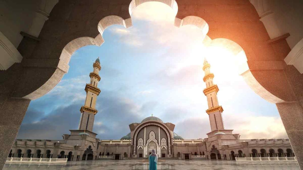 Ölümden sonra lütuf ve ikramlara ulaşacağız (31 Ocak 2025 Cuma Hutbesi)