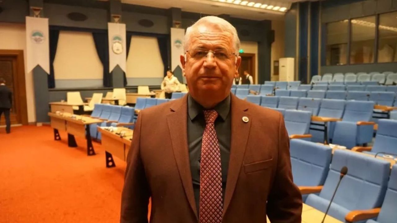 Teğmenlerin ihracına Kayserili isimden tepki: Bir ayıba, bir hukuksuzluğa daha imza attılar!