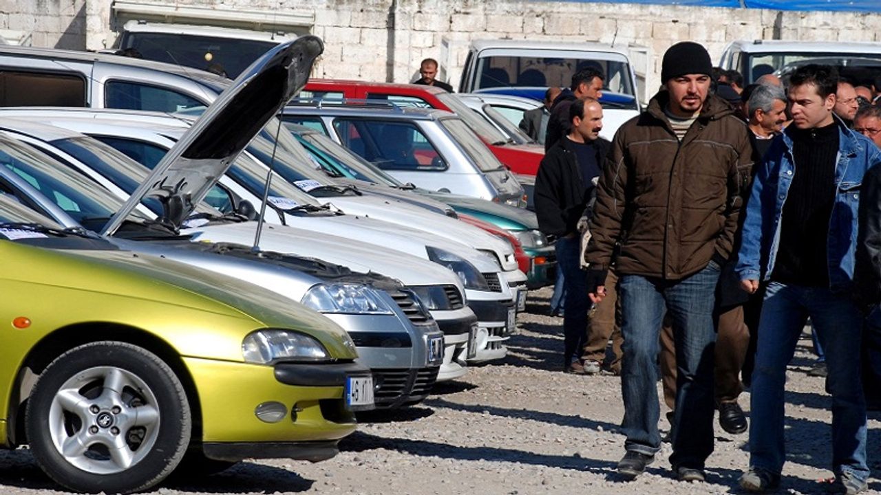 İkinci el araba almak isteyenler dikkat! 300 bin TL’ye alabileceğiniz son araçlar