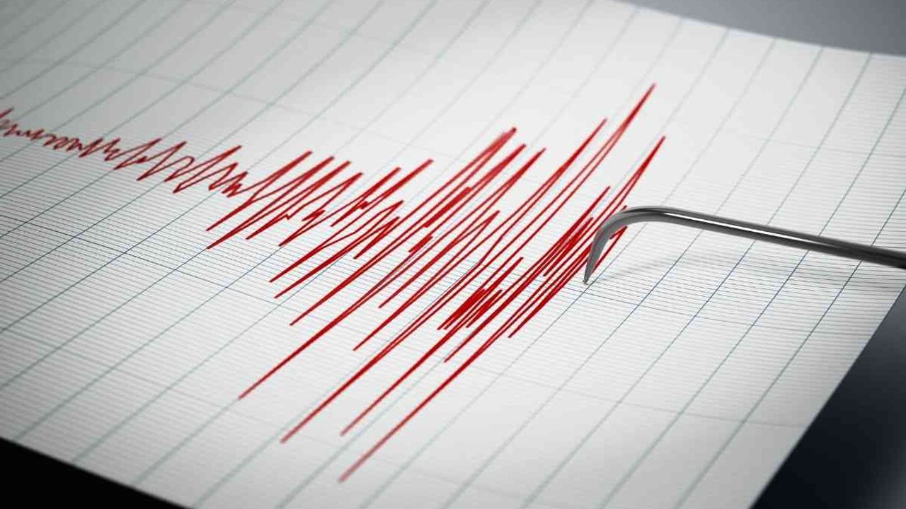4.4 büyüklüğünde deprem meydana geldi!