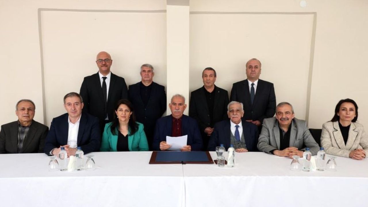 Abdullah Öcalan'ın çağrısının ardından Ak Parti'den ilk açıklama: Biz sonuca bakarız!