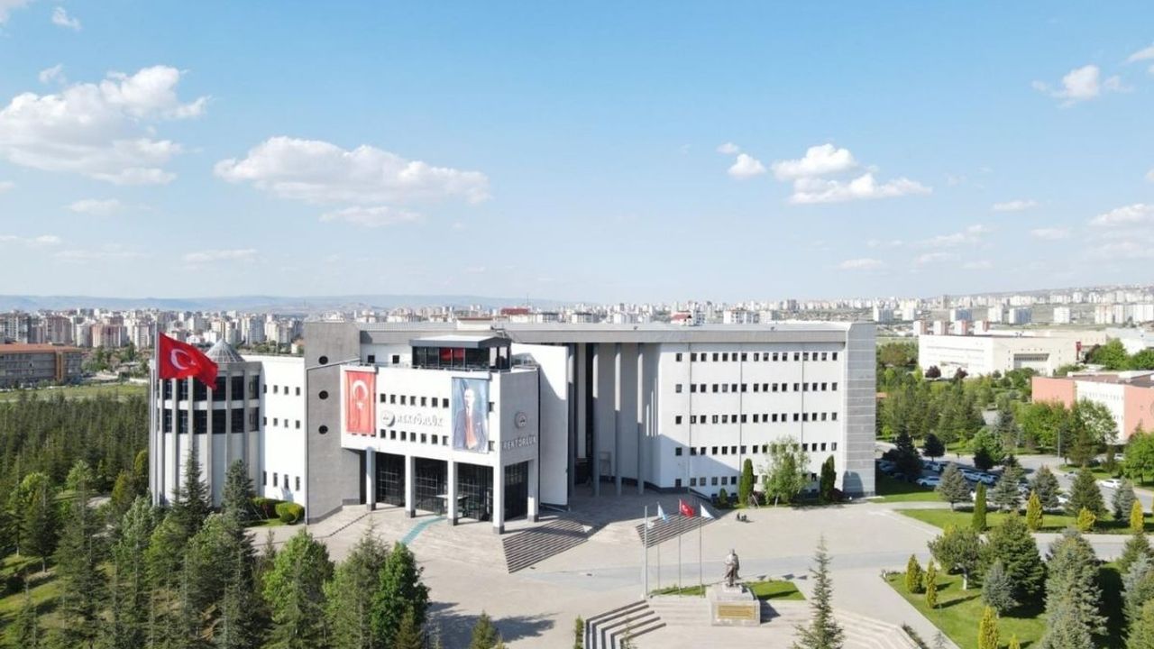 Erciyes Üniversitesi KPSS şartı olmadan personel alacak!