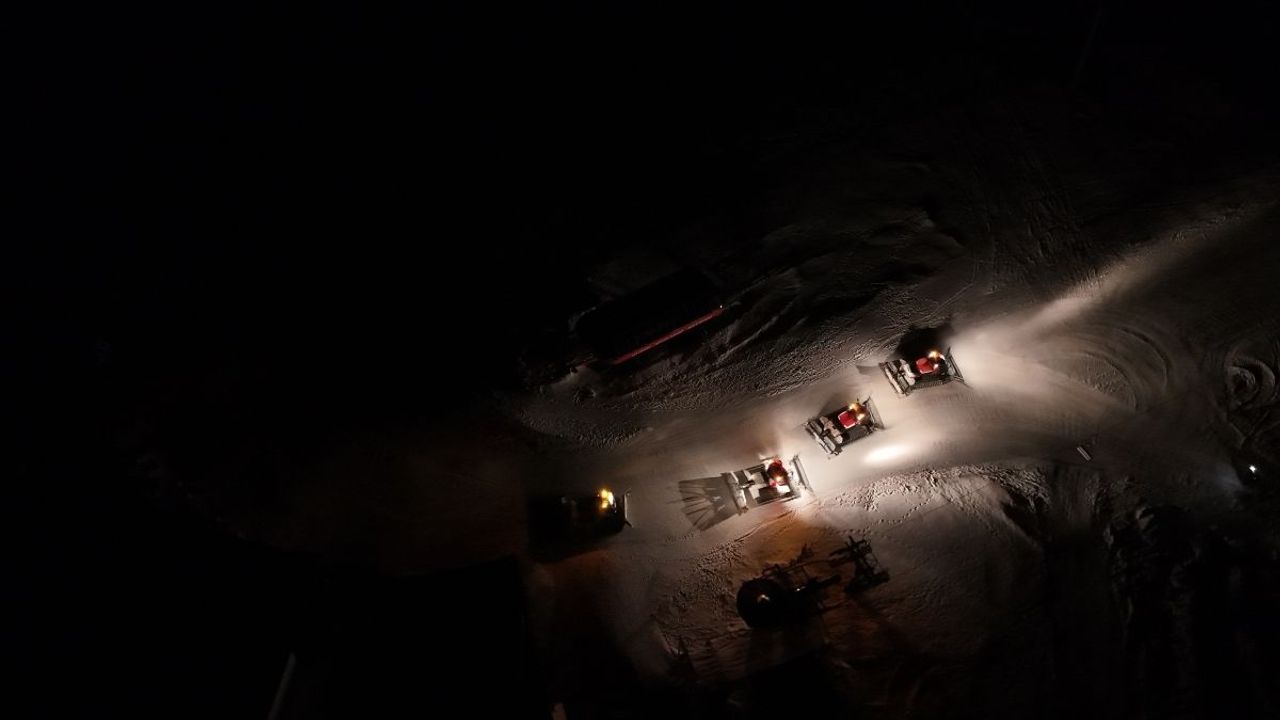 Erciyes'te gece vakti ne yaptılar! Dikkat çeken çalışma