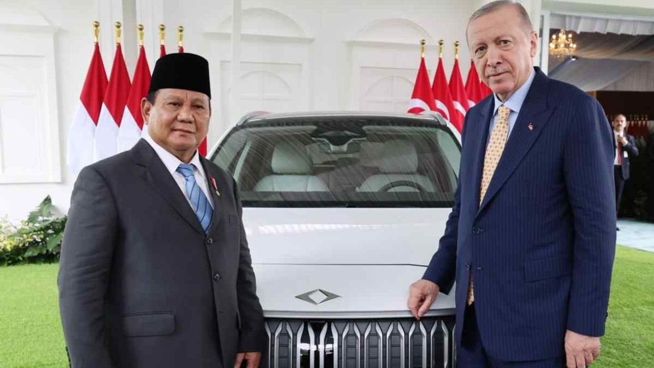 Cumhurbaşkanı Erdoğan artık lokum değil TOGG hediye ediyor!