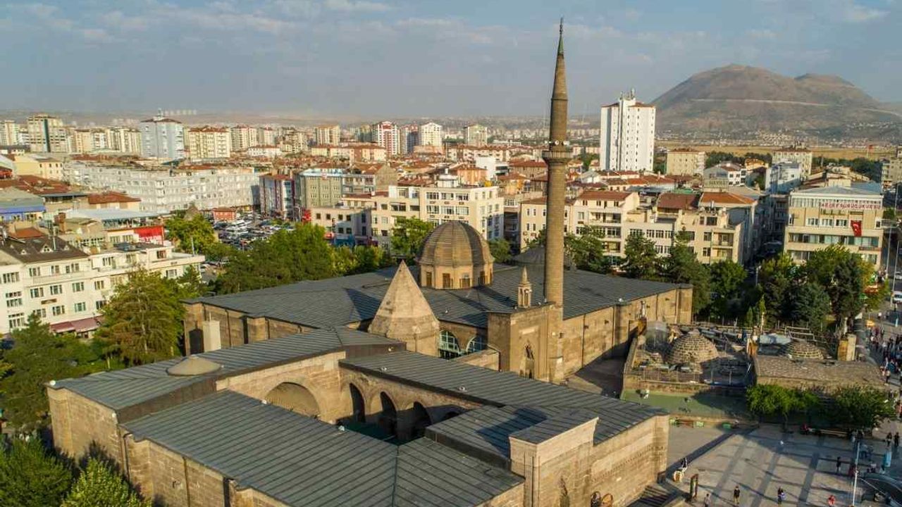 Gaybın Bilgisi Yalnızca Allah’a Aittir 21 Şubat Cuma Hutbesi