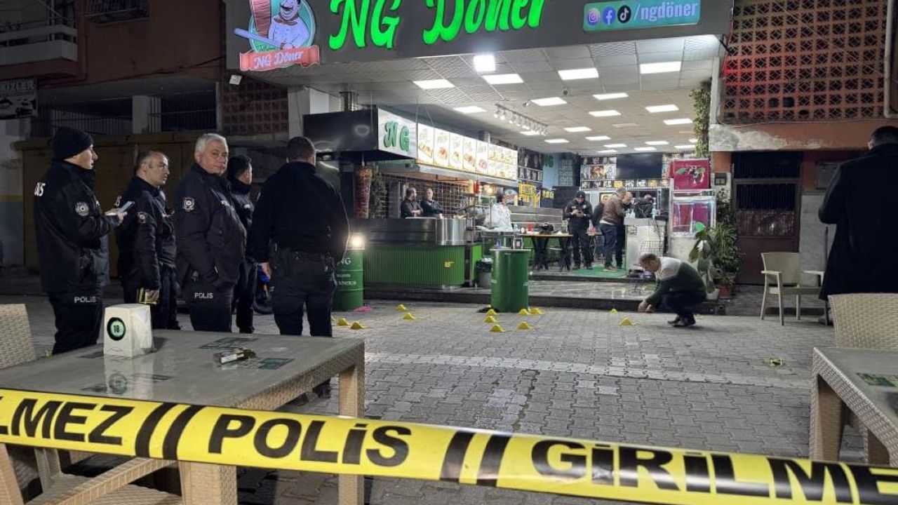 Gece dönercisine silahlı saldırı: İş yeri sahibi hayatını kaybetti!