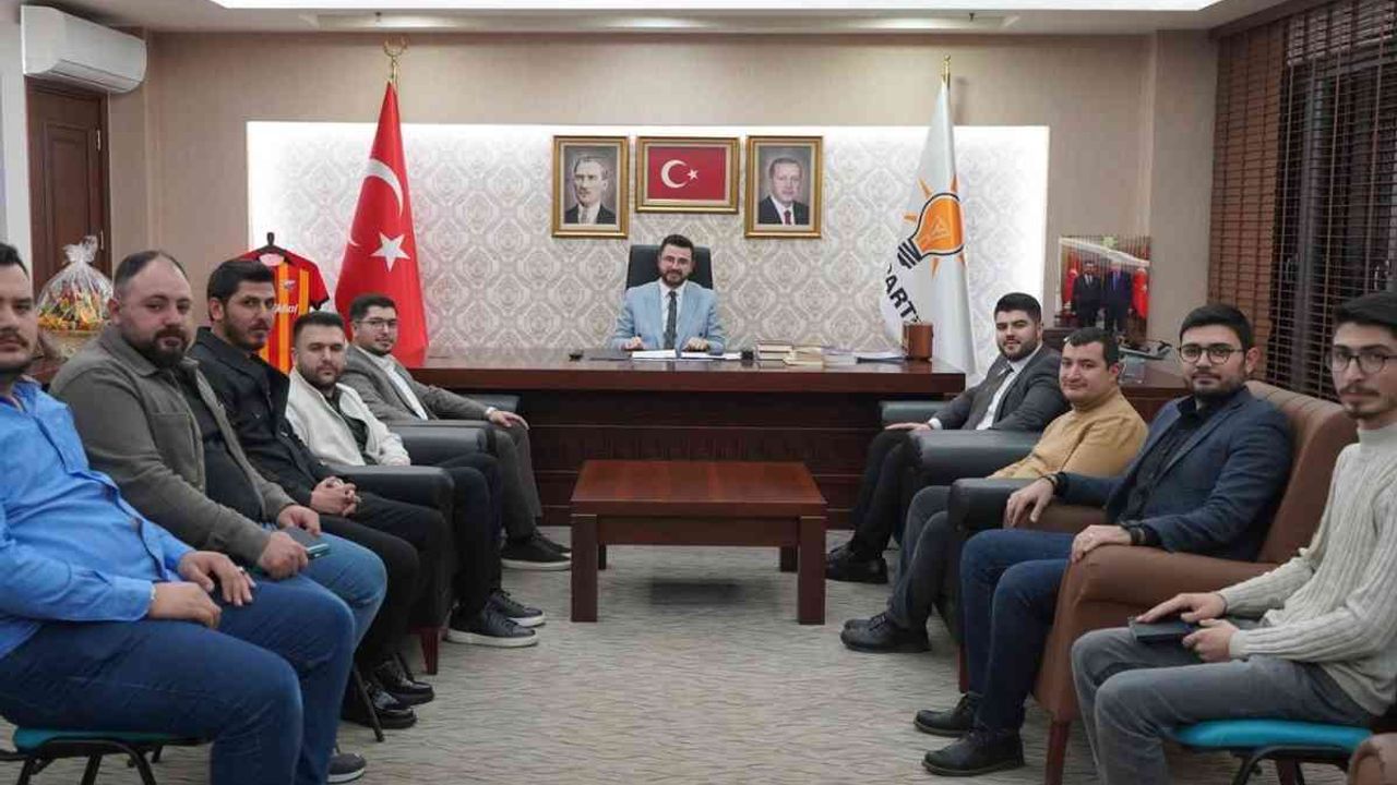 Hüseyin Okandan, gençlerle ilk buluşmasını gerçekleştirdi