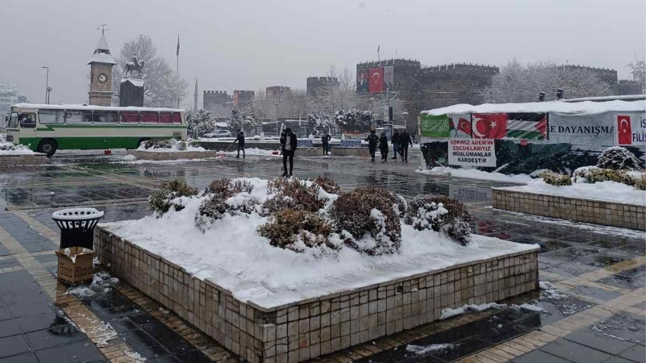 Kayseri’de okullar tatil mi? Valilikten açıklama geldi!