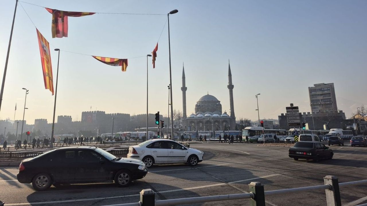 Kayseri güneşe hasret kalacak! Yağışlı günler yeniden geliyor