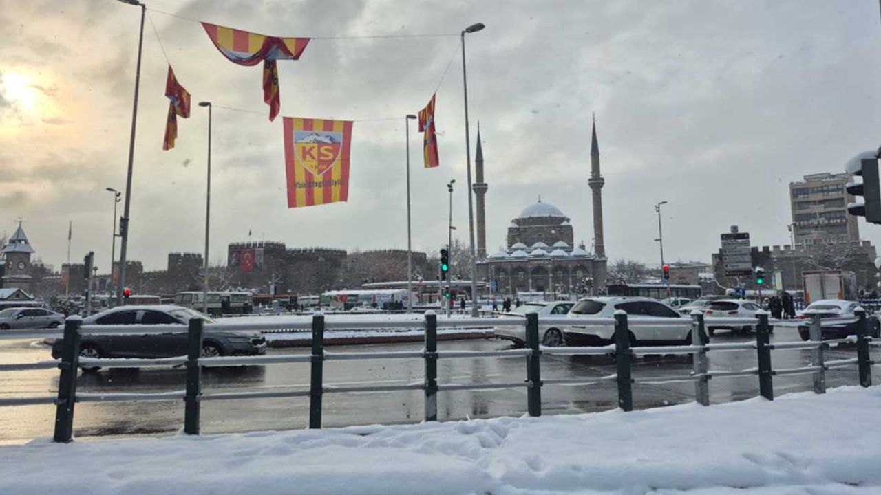 Kayseri’de kar yağışı yeniden geliyor! Meteorolojiden uyarı geldi