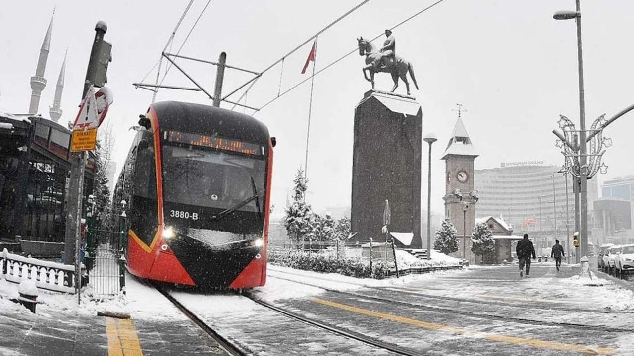Kayseri’ye ulaşım müjdesi: Yarın tramvay ücretsiz olacak!