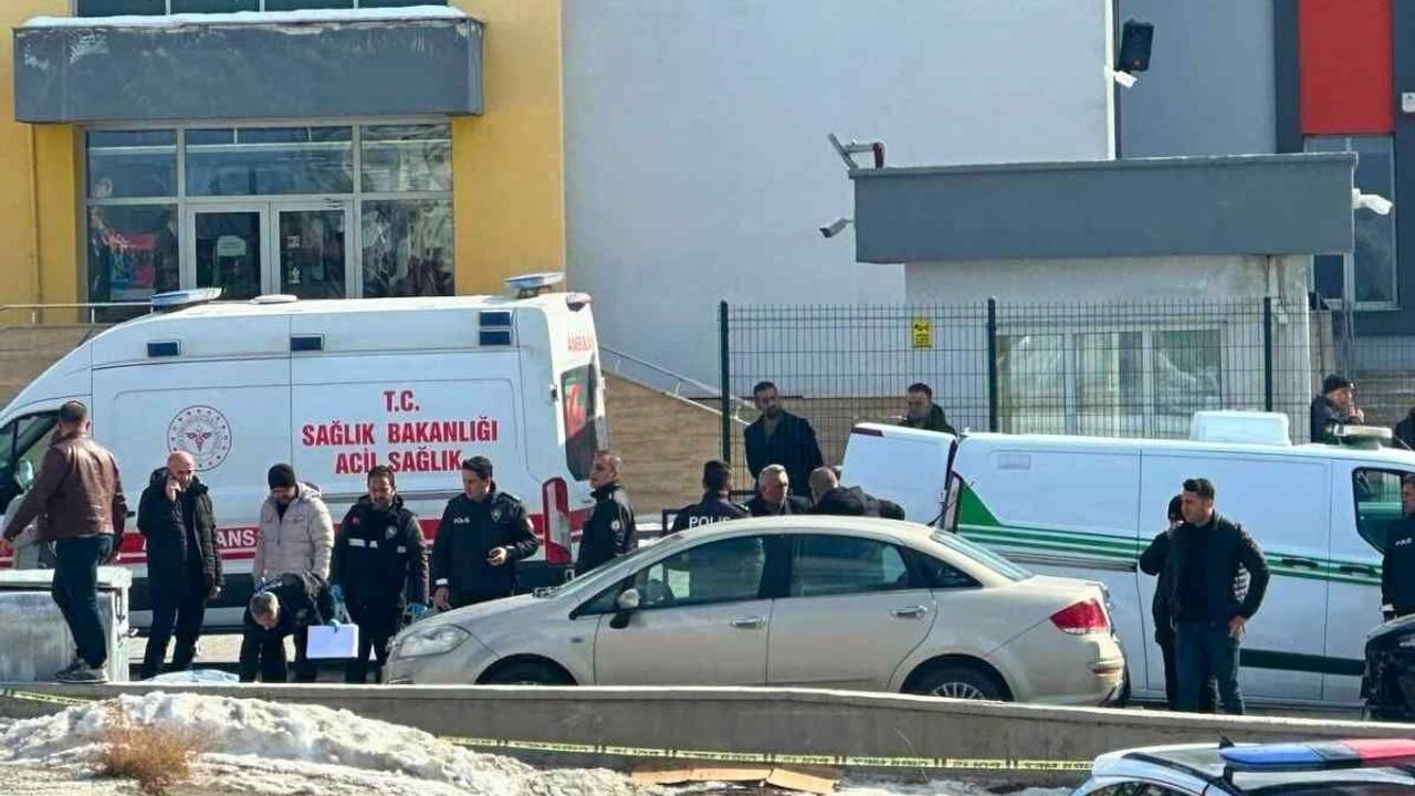 Kayseri’de okul bahçesinde eski eşinin vuran şahıs daha sonra canına kıydı!