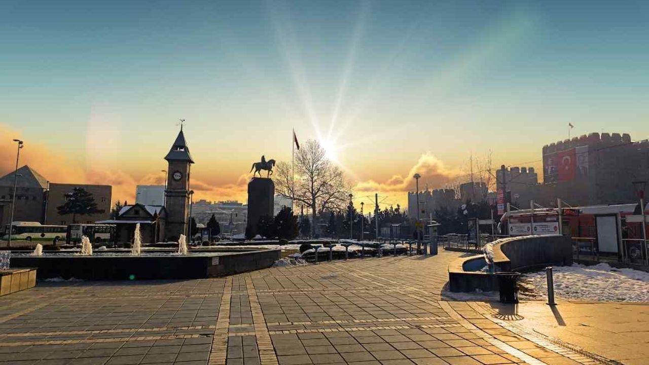 Kayseri’de bir gelenek unutuluyor, sabahın bereketi kepenklerin ardında kaldı!