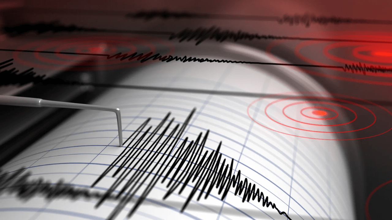 Türkiye'de peş peşe sarsıntılar! 4.8 büyüklüğünde bir deprem daha!