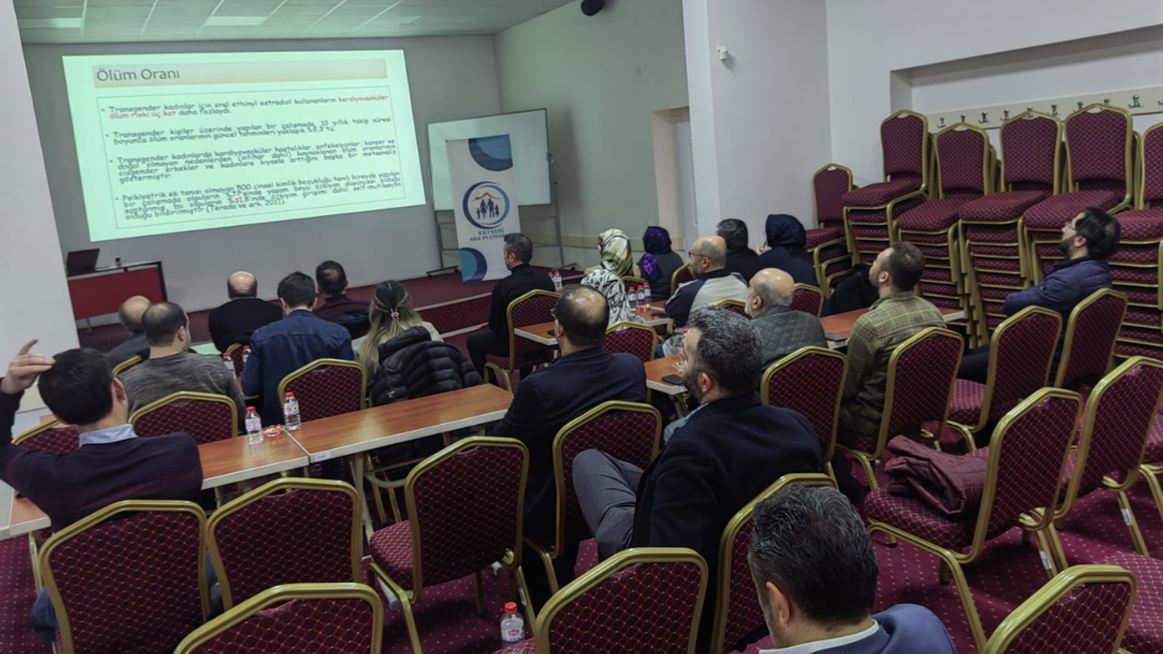 Kayseri Aile Platformu'ndan dikkat çeken cinsiyet değiştirme çıkışı!