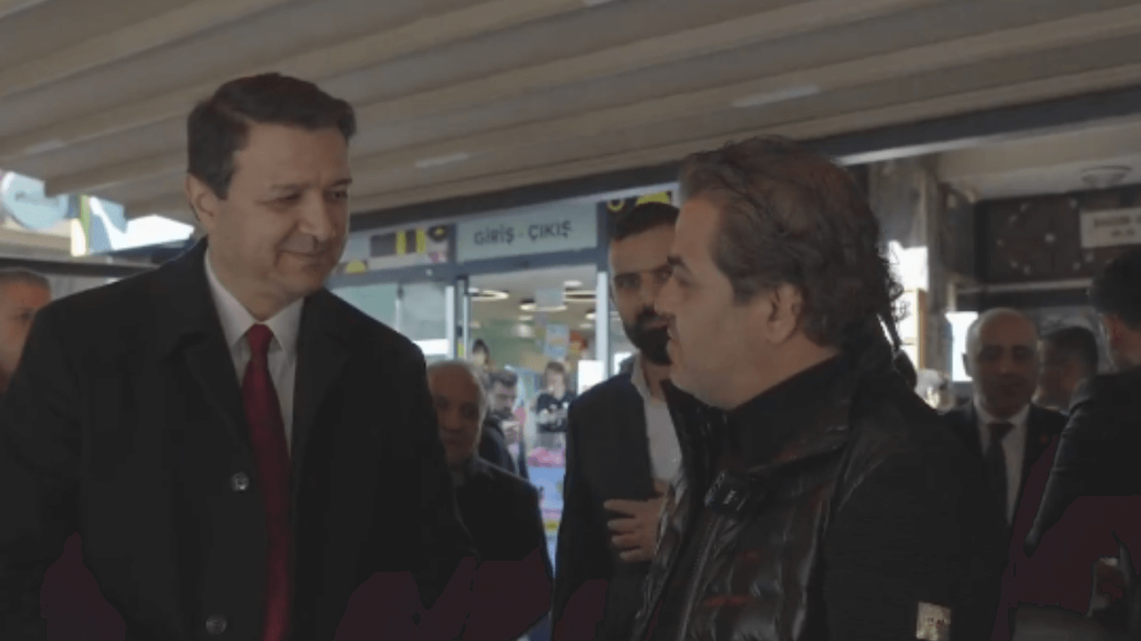 Adanalı gazetecinin takibine takılan Mahmut Arıkan soru yağmuruna tutuldu!