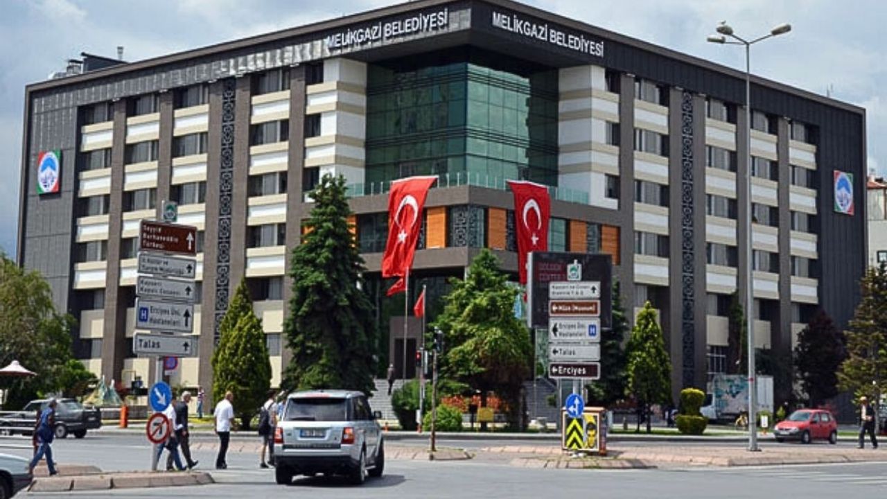 Melikgazi Belediyesi baştan sona yeniledi! Kayserililerin en mutlu günü orada oluyor