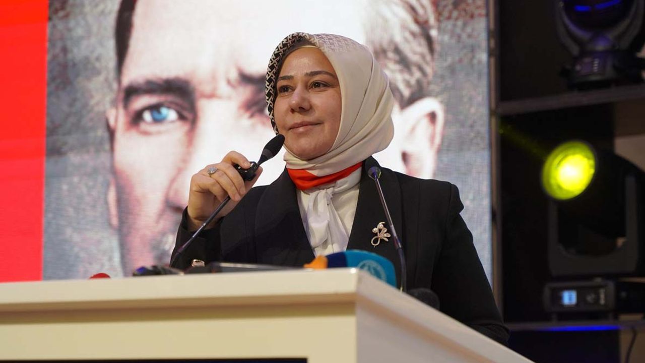 Ak Parti Kayseri Kadın Kolları’nda yeni yönetim belli oldu