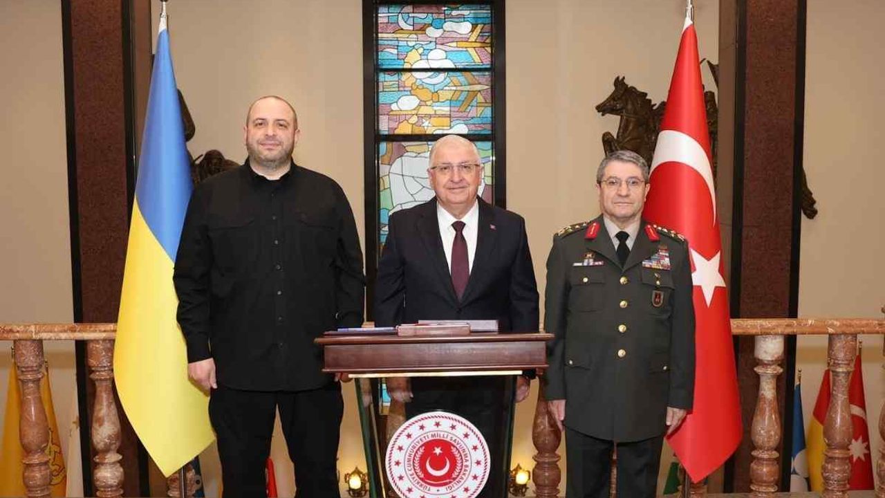 Milli Savunma Bakanı Güler ve Ukraynalı mevkidaşı Ankara’da buluştu