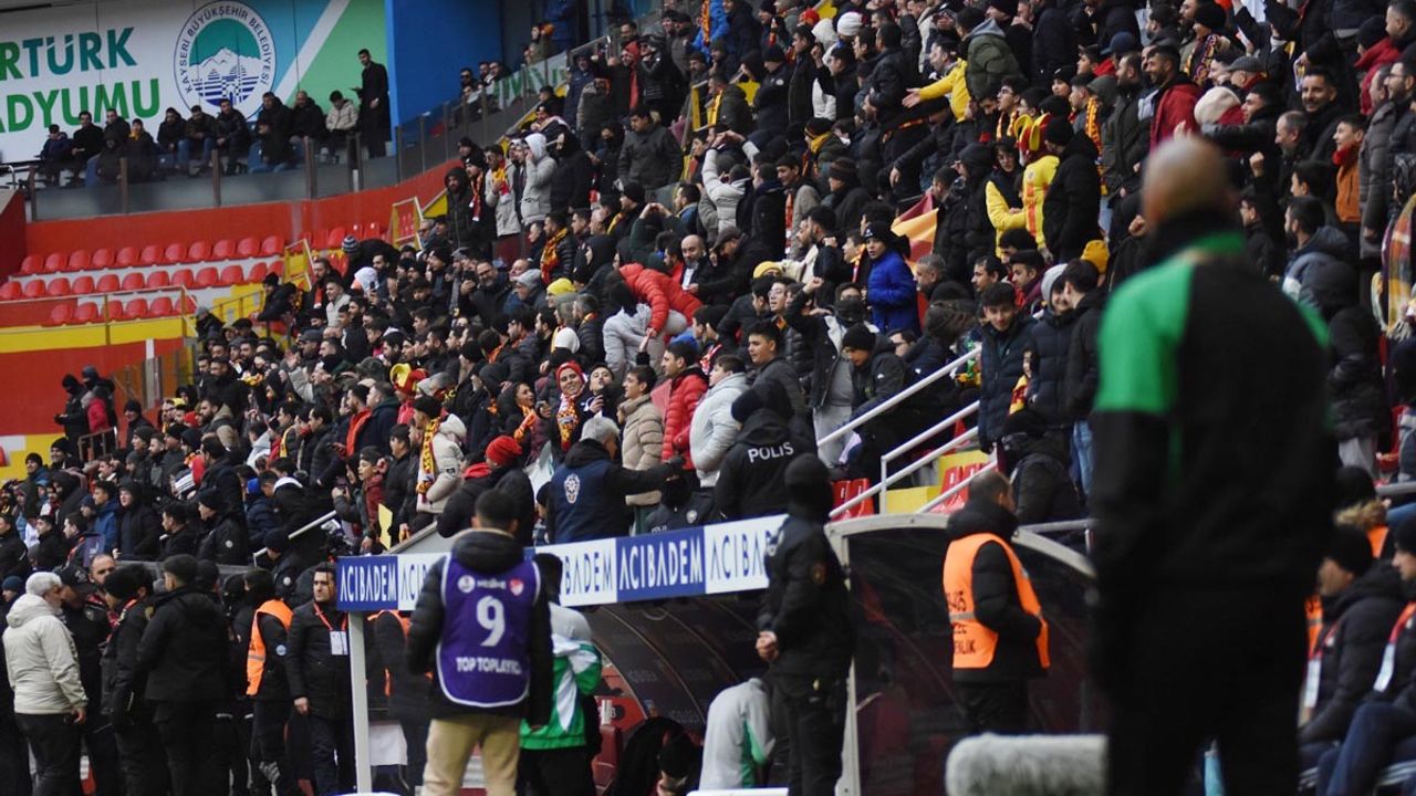 Kayserispor taraftarına ceza geldi!