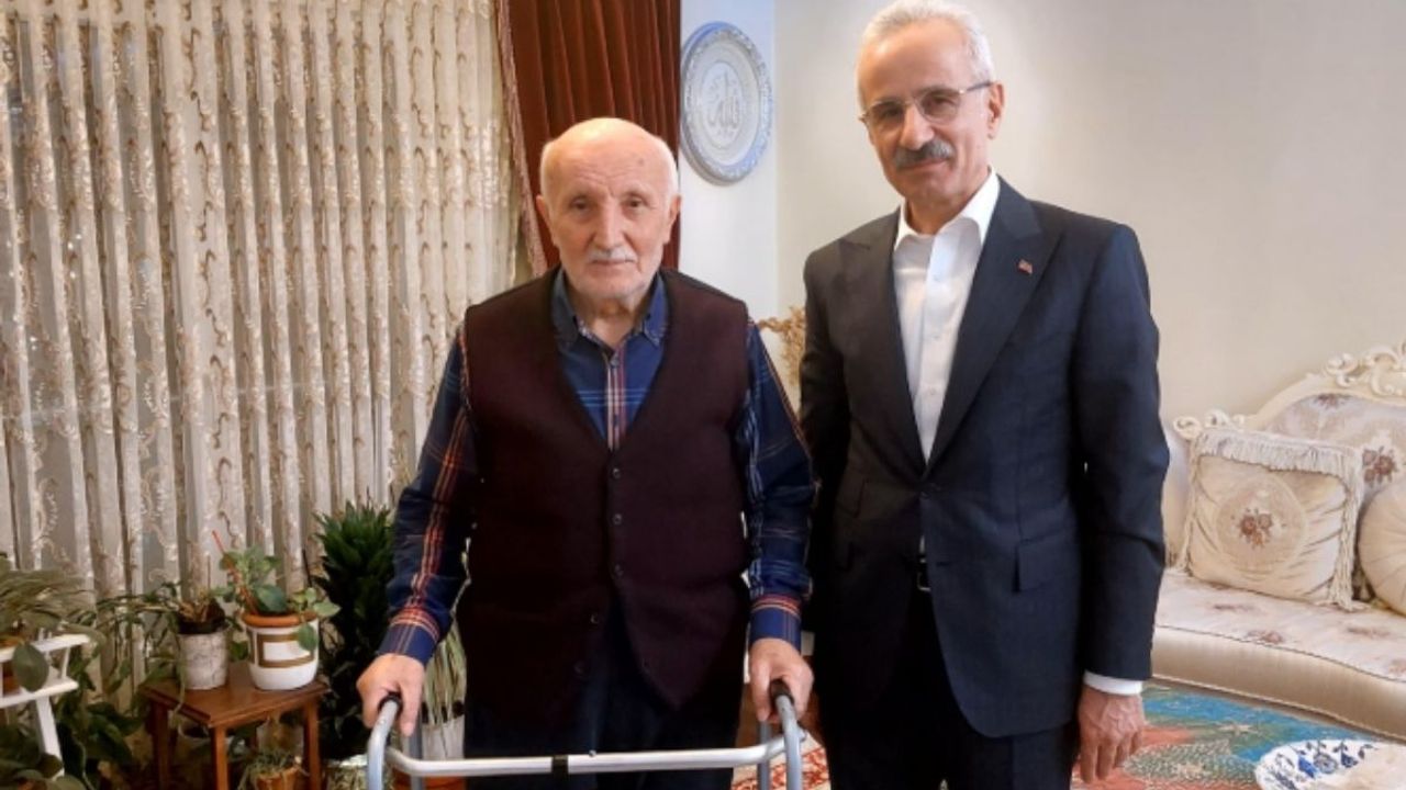 Ulaştırma Bakanı'ndan eski Kayseri Milletvekili'ne anlamlı ziyaret!