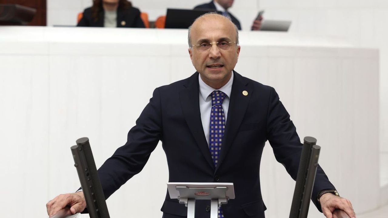 Kayserili vekil açıkladı: Hükümeti eleştiren içerik ya da haber ‘siber tehdit’ kapsamına alınabilir!